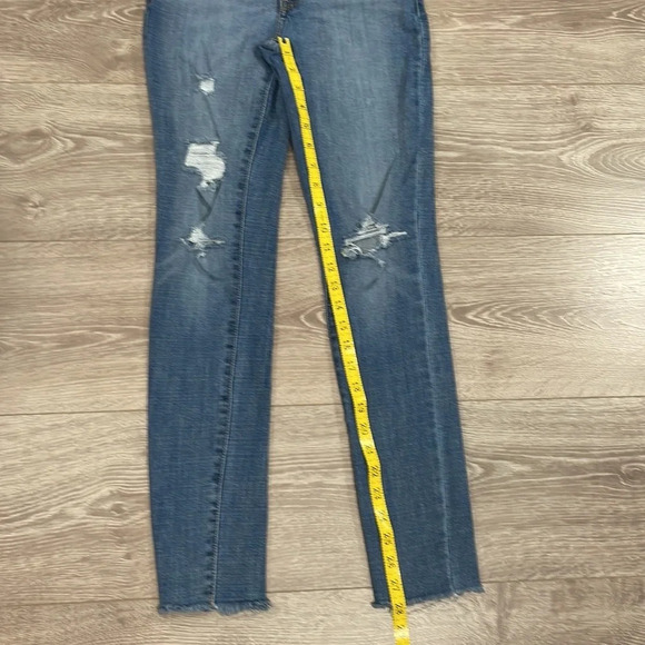 Levi’s 711 Skinny distressed mid rise ankle raw hem denim jeans W24 L30 - Picture 6 of 16